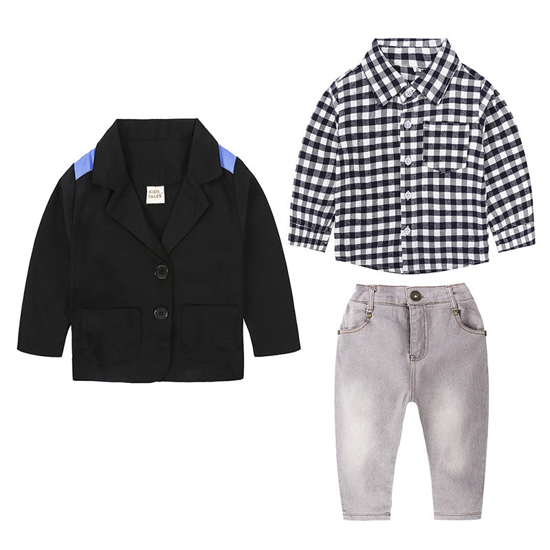 Veste de costume garçon, chemise, jeans