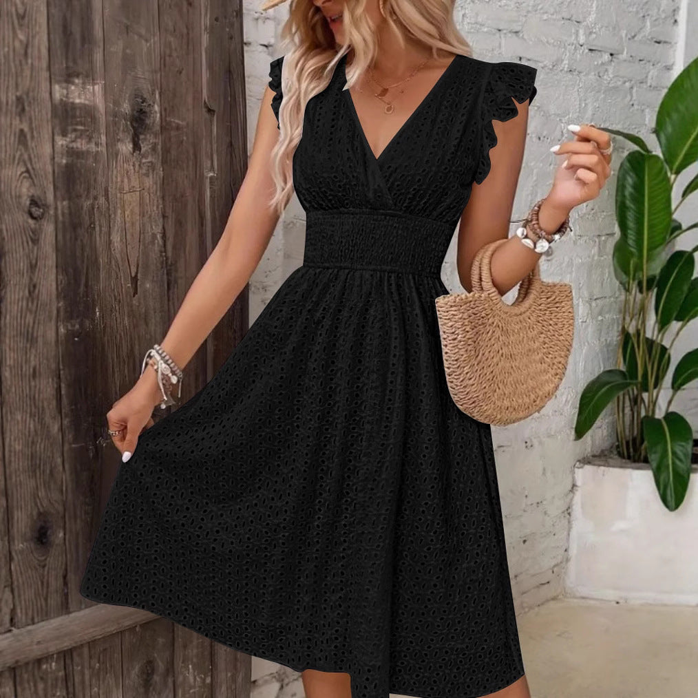 Robe brodée à encolure en V