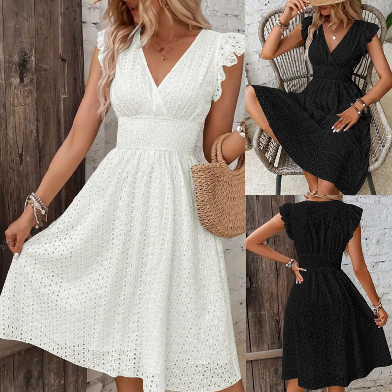 Robe brodée à encolure en V